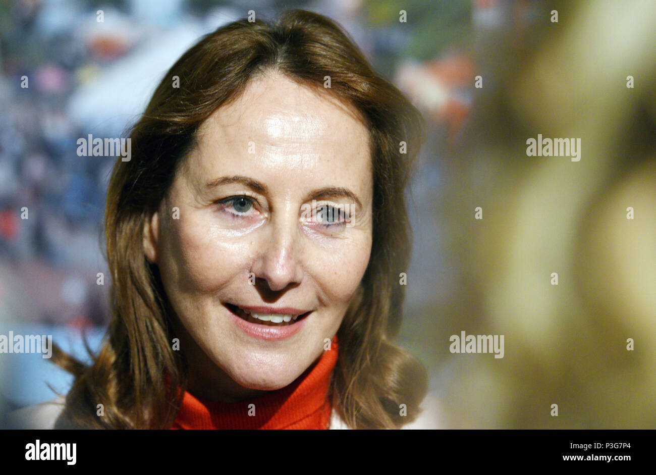 Ségolène Royal sur 2017/11/23 à l'occasion de l'inauguration d'une chaudière à biomasse près de Rouen (nord de la France) Banque D'Images
