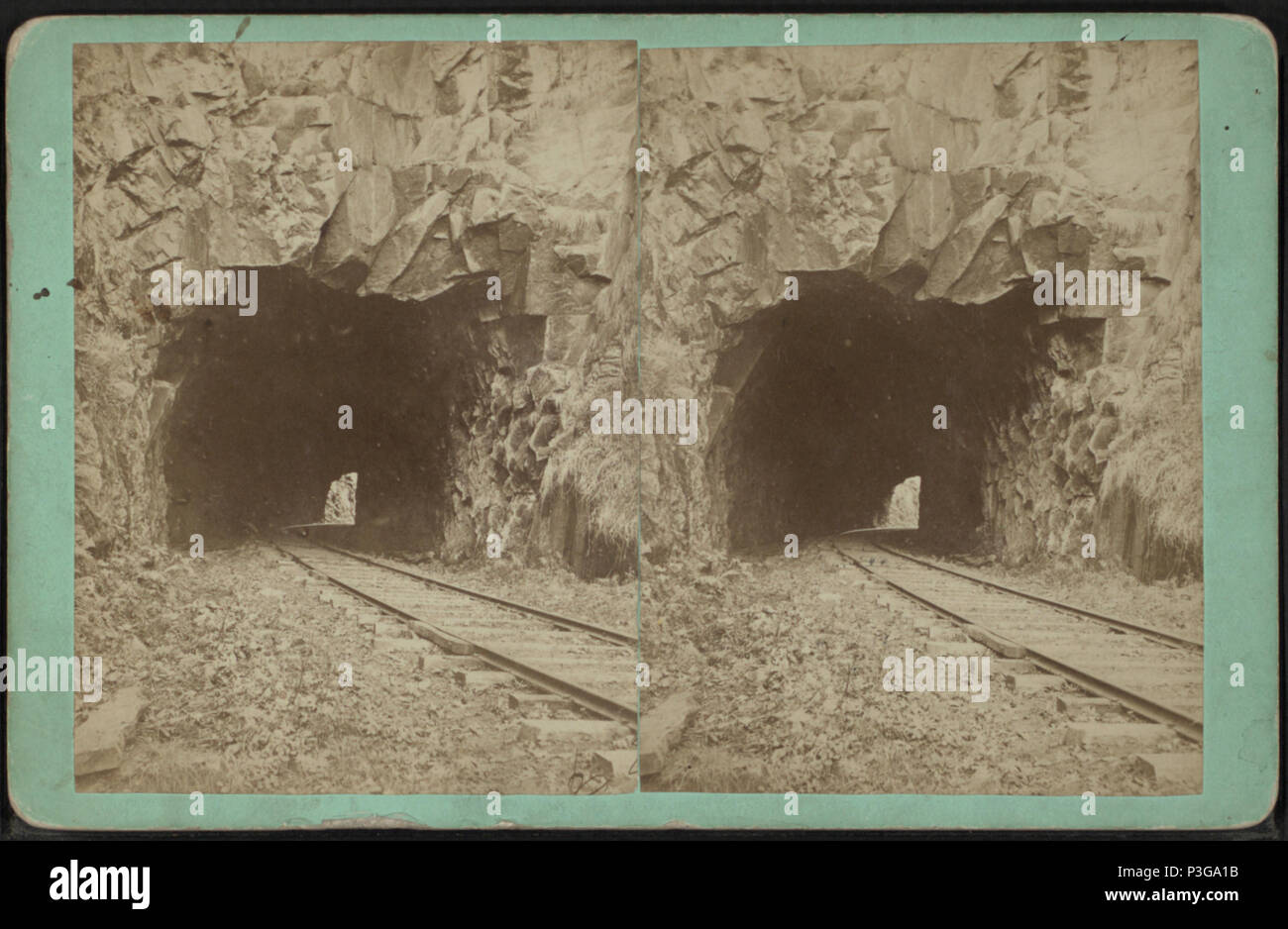 . Tunnel sur N. & C. R. R. - extrémité supérieure. Titre alternatif : l'Spafard vues stéréoscopiques, de Norwich, Connecticut) et environs. Création : ca. 1875. Couverture : ca. 1875. Point numérique publié le 1-25-2006 ; mise à jour 2-11-2009. 333 Tunnel sur N. &AMP ; W. R. R. - extrémité supérieure, par E. Spafard Banque D'Images