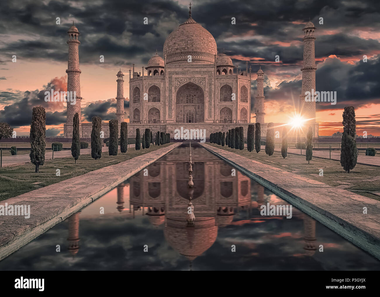 Taj Mahal à l'aube de la lumière, Agra, Inde Banque D'Images
