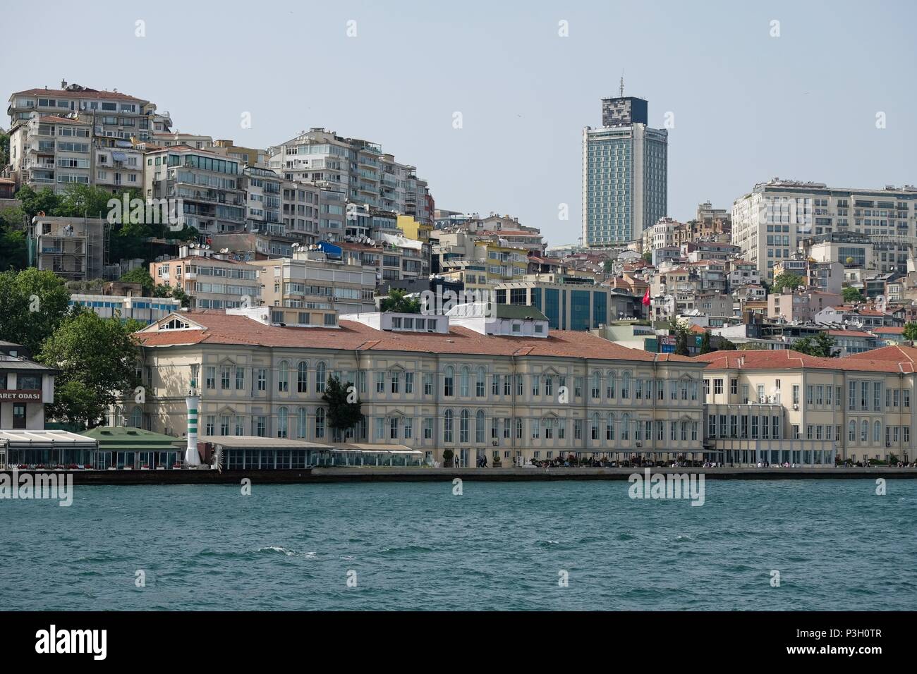 ISTANBUL, TURQUIE - le 24 mai : Vue d'Université des Beaux Arts Mimar Sinan d'Istanbul en Turquie le 24 mai 2018. Des personnes non identifiées Banque D'Images