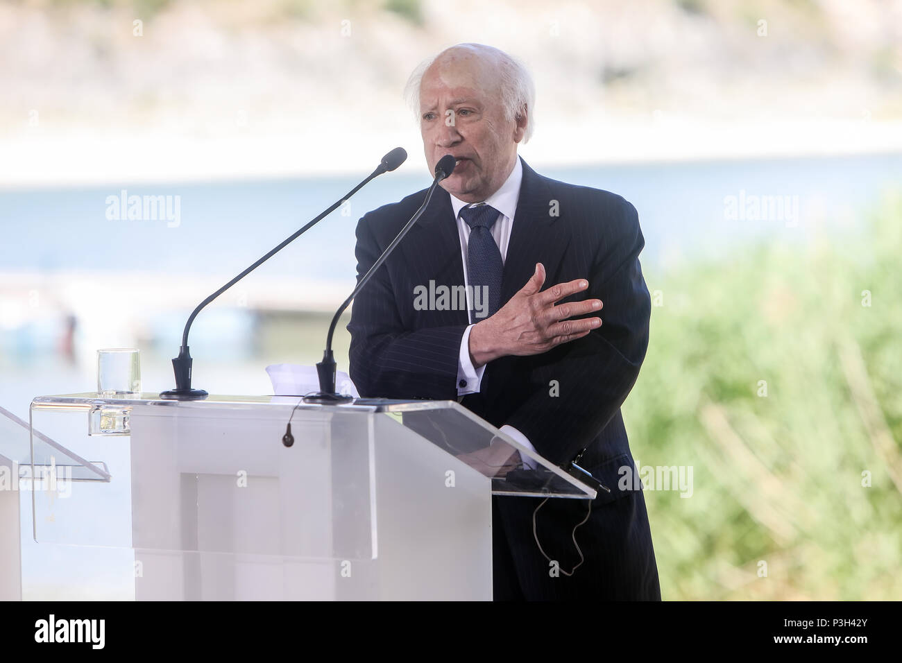 Mylos - Grèce, le 17 juin 2018 : diplomate américain Matthew Nimetz parler lors d'un accord signé pour le nouveau nom de la Macédoine dans le village de crédit : Psarades étonnant avec VASILIS VERVERIDIS/Alamy Live News Banque D'Images