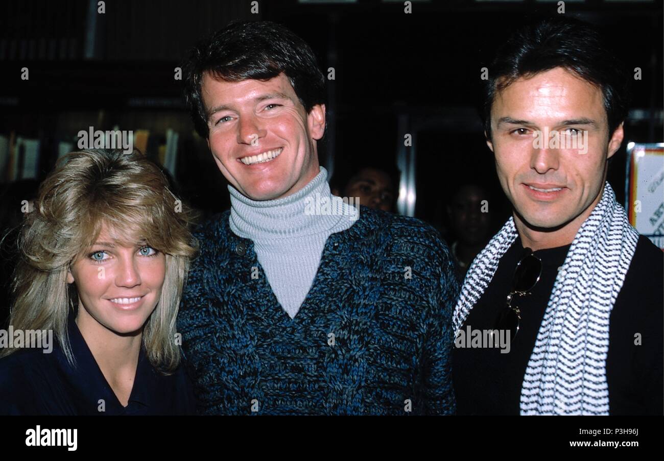 ***PHOTO*** Heather Locklear hospitalisée pour une évaluation psychiatrique Heather Locklear, Gordon Thompson et Michael Nader dynastie ( ) La promotion de la nouvelle dynastie livre à Barnes et noble de la ville de New York. Novembre 1984 Crédit : Walter McBride/MediaPunch MediaPunch Crédit : Inc/Alamy Live News Banque D'Images