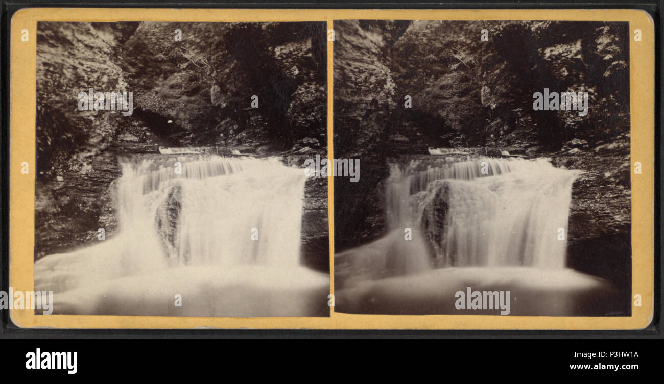 . L'écart de l'eau, Adams Brook, la fissure. Référence : [1860 ?]-1902. Article publié le 6-14-2006 numérique ; mis à jour le 6-25-2010. 377 Water Gap, Adams Brook, la fissure, par R. Newell &AMP ; Fils Banque D'Images