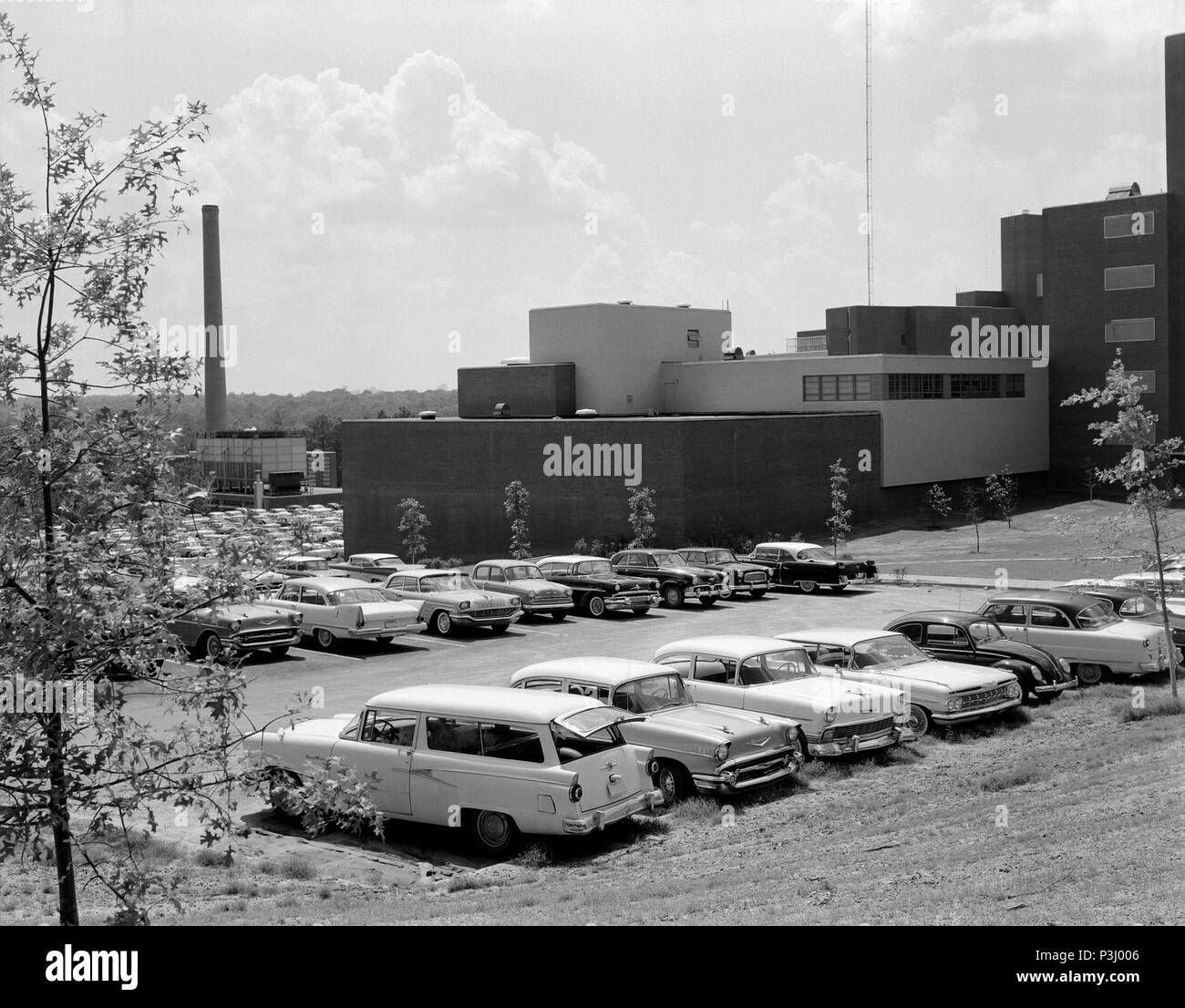 Centers for Disease Control and Prevention (CDC) Roybal de stationnement du Campus, Clifton Road, Atlanta, Géorgie, 1960. Image courtoisie Centres de contrôle des maladies. () Banque D'Images