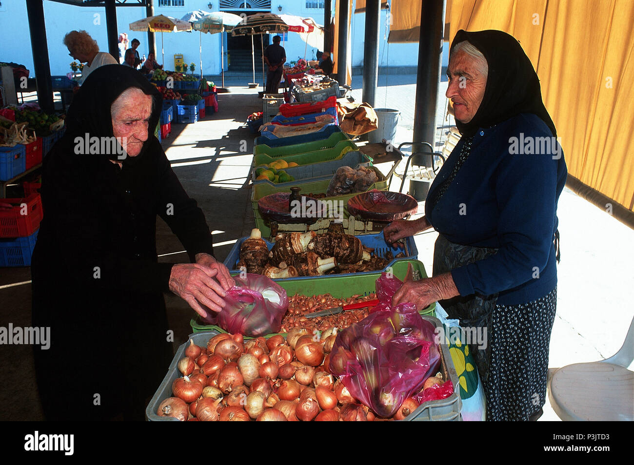 République de Chypre - Oignons, marché couvert à Paphos Banque D'Images