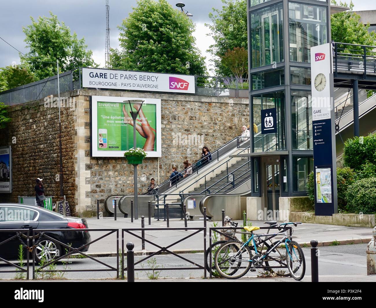 Gare De Bercy Banque De Photographies Et D images Haute R solution gare-de-bercy-banque-de-photographies-et-d-images-haute-r-solution