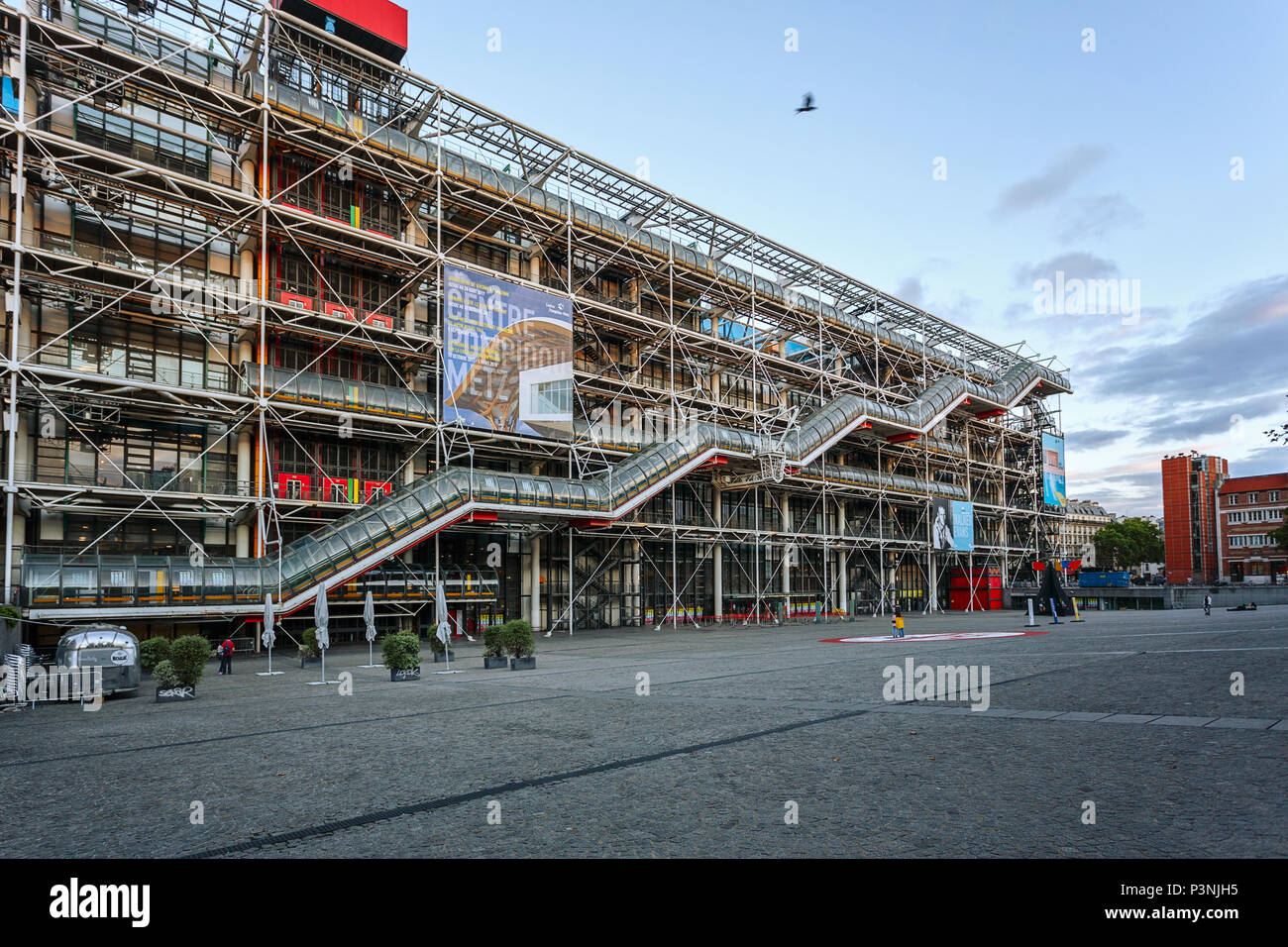 PARIS, FRANCE - 09 août 2017 : Centre Georges Pompidou. Les architectes Richard Rogers et Renzo Piano a été conçu dans le style de l'architecture high-tech. Banque D'Images