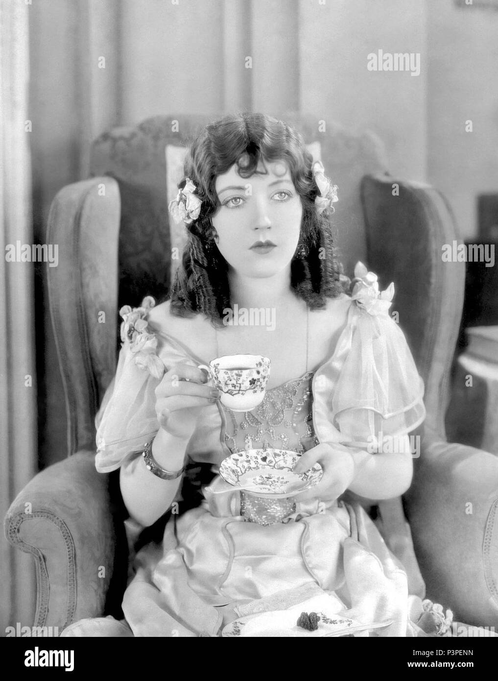 Titre original : LUMIÈRES DE BROADWAY VIEUX. Titre en anglais : LUMIÈRES DE BROADWAY VIEUX. Directeur de film : MONTA BELL. Année : 1925. Stars : Marion Davies. Credit : Metro Goldwyn Mayer / Album Banque D'Images