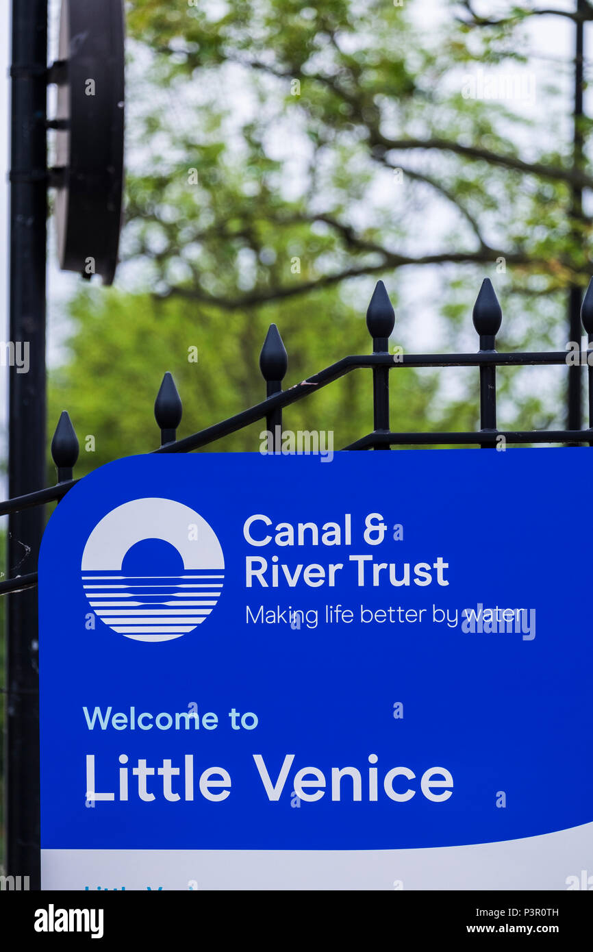 Canal & River Trust signe à la Petite Venise, Londres, Angleterre, Royaume-Uni Banque D'Images