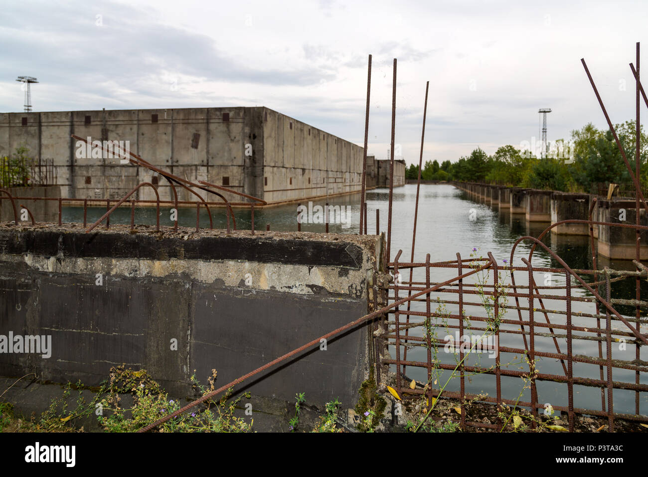 La Pologne, la Poméranie - bâtiment en ruine de nuclear power plant Zarnowiec Banque D'Images