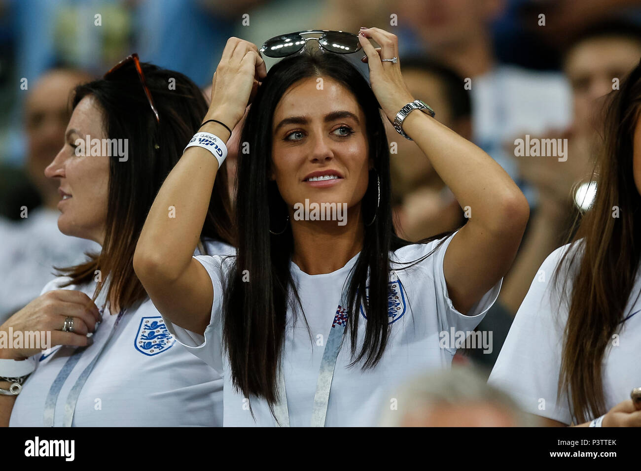 Le partenaire d'Harry Maguire Fern Hawkins durant la Coupe du Monde FIFA 2018 match du groupe G entre la Tunisie et l'Angleterre à Volgograd Arena le 18 juin 2018 dans la région de Volgograd, Russie. (Photo de Daniel Chesterton/phcimages.com) Banque D'Images