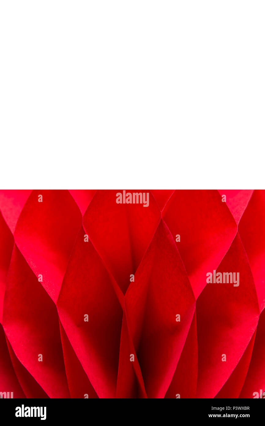 Pom-pom rouge honeycomb paper ball décoration avec copyspace Banque D'Images