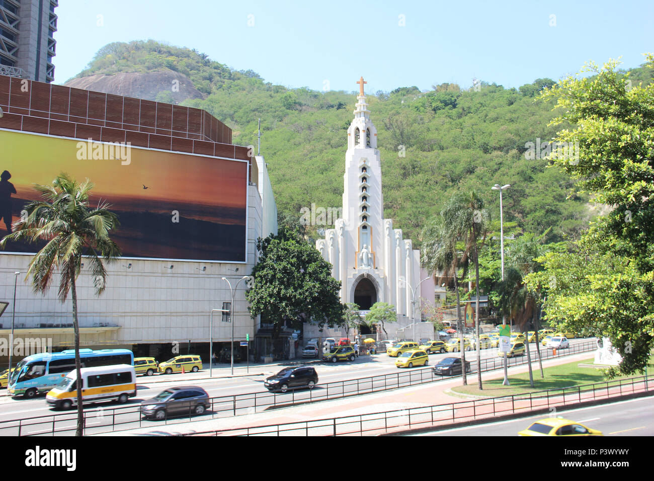 Igreja de Santa Terezinha do Menino Jesus, em Botafogo, na Zona Sul do Rio de Janeiro Banque D'Images