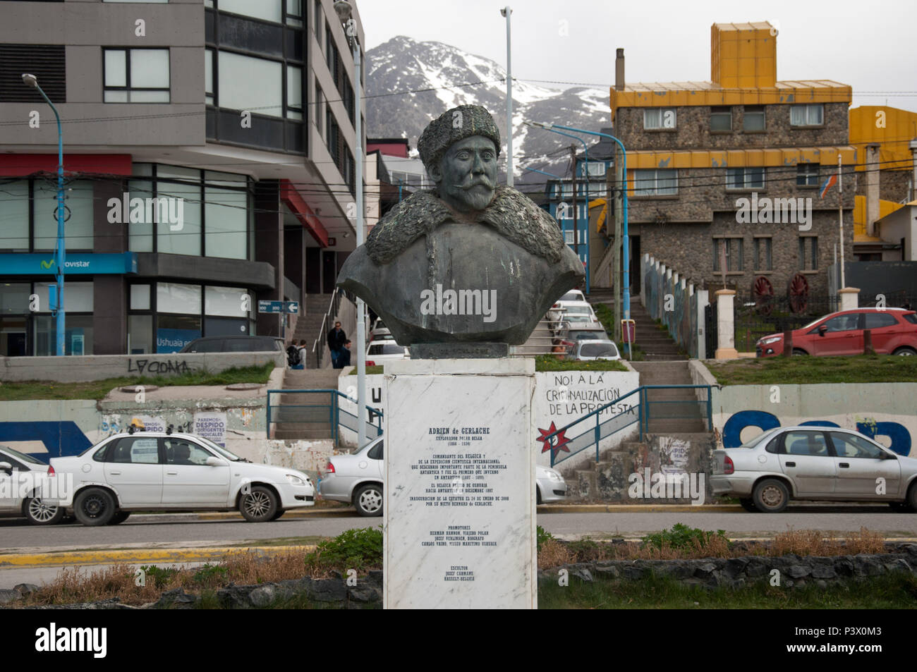 N'Busto explorador belga Adrien de Gerlache, na Cidade de Ushuaia, Argentine. Banque D'Images