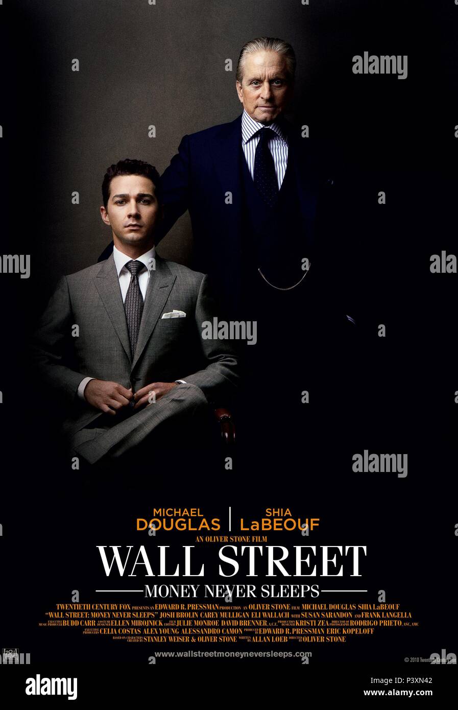 Film Original Titre : WALL STREET : l'argent ne dort jamais. Titre en anglais : WALL STREET : l'argent ne dort jamais. Directeur de film : Oliver Stone. Année : 2010. Crédit : EDWARD R. PRESSMAN FILM / Album Banque D'Images