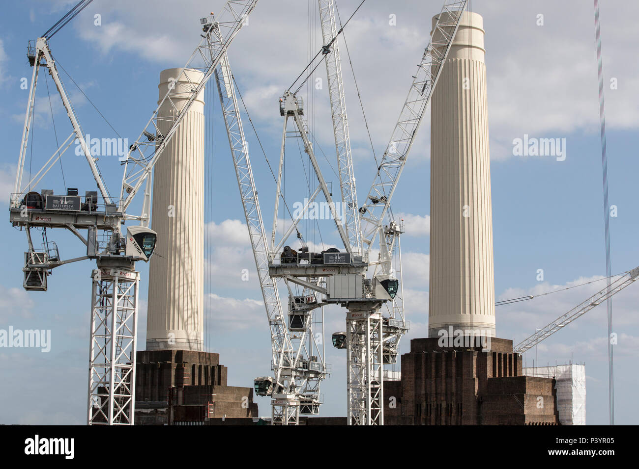West Village de cirque, Battersea Power Station Phase de développement 1, le sud-ouest de Londres, Angleterre, Royaume-Uni Banque D'Images