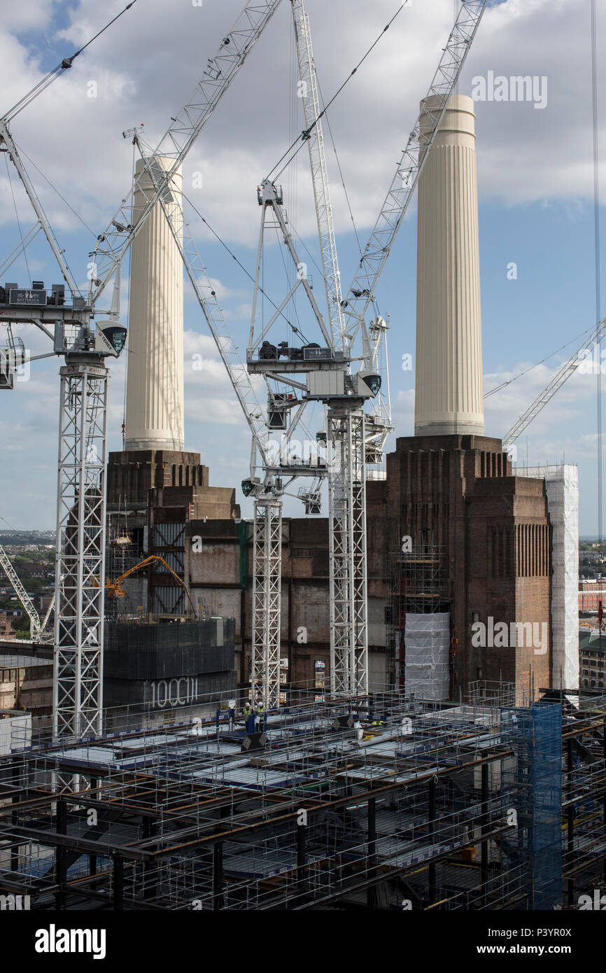 West Village de cirque, Battersea Power Station Phase de développement 1, le sud-ouest de Londres, Angleterre, Royaume-Uni Banque D'Images