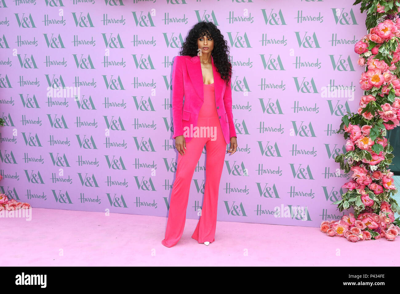 Ciara, V&A Summer Party 2018, Victoria and Albert Museum, Londres, Royaume-Uni, le 20 juin 2018, photo de Richard Goldschmidt Banque D'Images