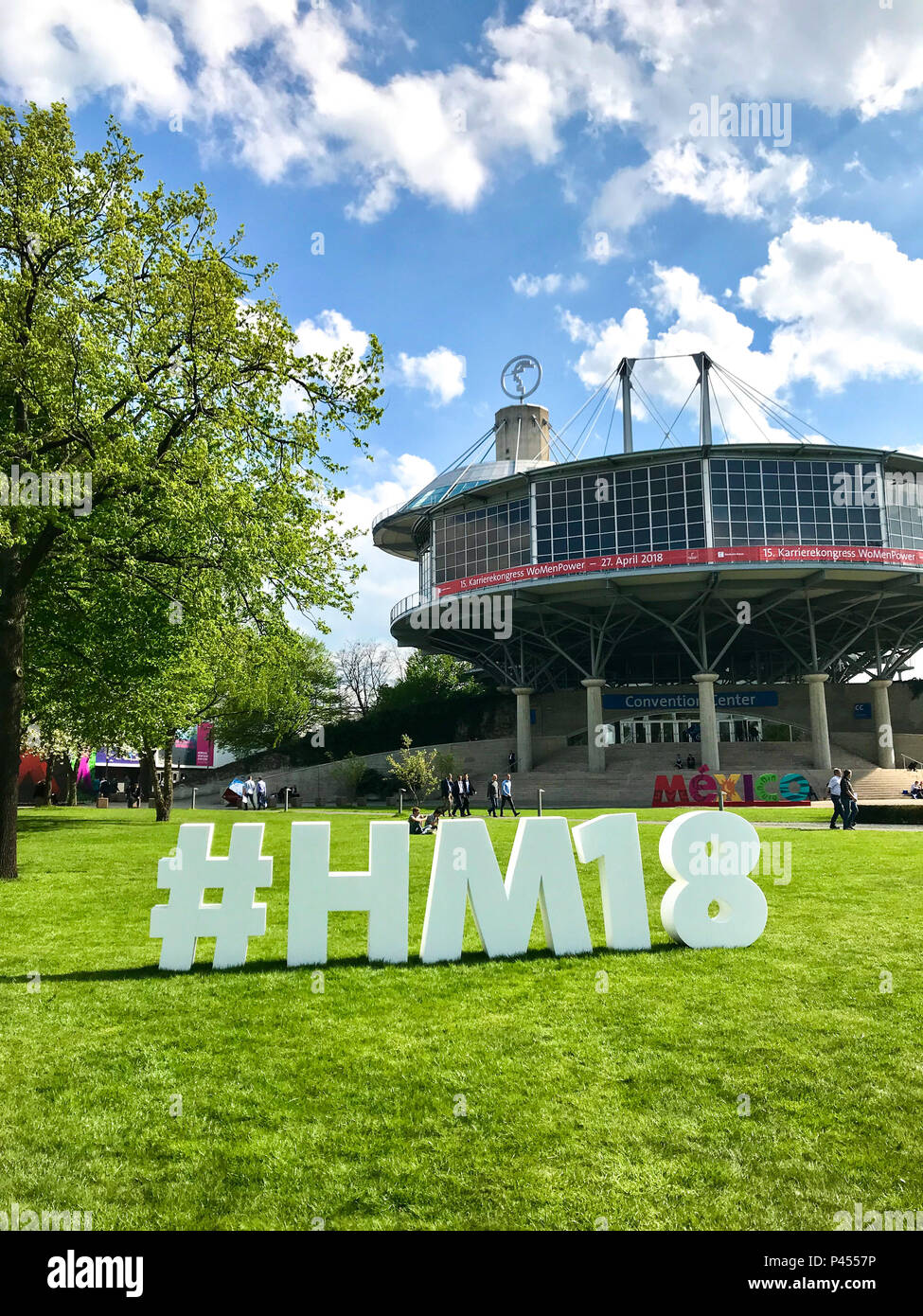 Hanovre, Allemagne - Avril 2018 : grande annonce de la Hannover Messe 2018 à la Deutsche Messe à Hanovre Banque D'Images