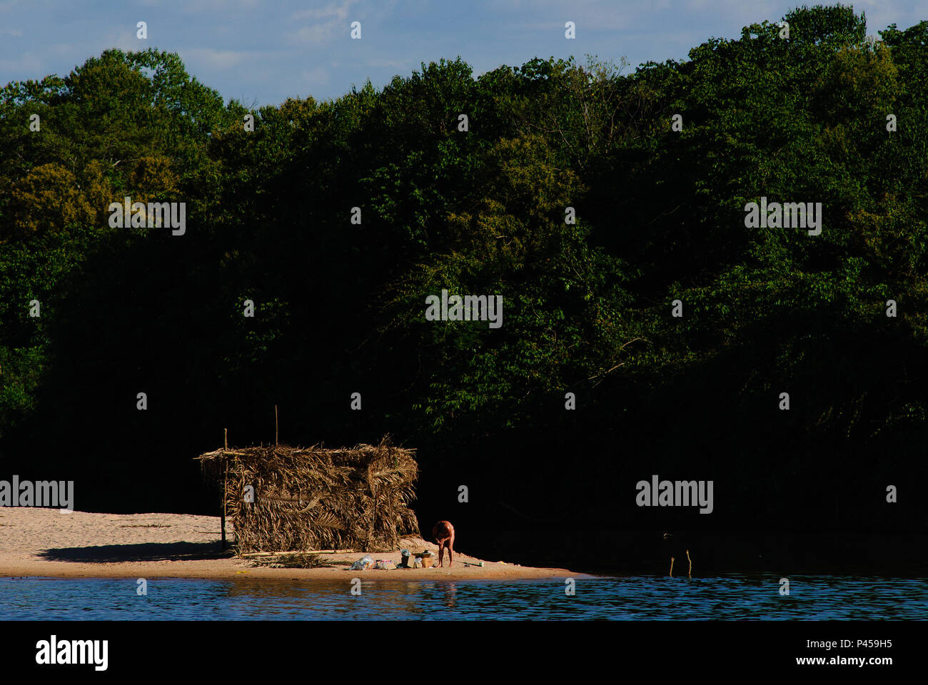 Acampamento Praia Pescadores Rio Araguaia durante Pesca. ARAGUAIA RIO/GO, Brasil 24/09/2013. (Foto : David Santos Jr / Fotoarena) Banque D'Images