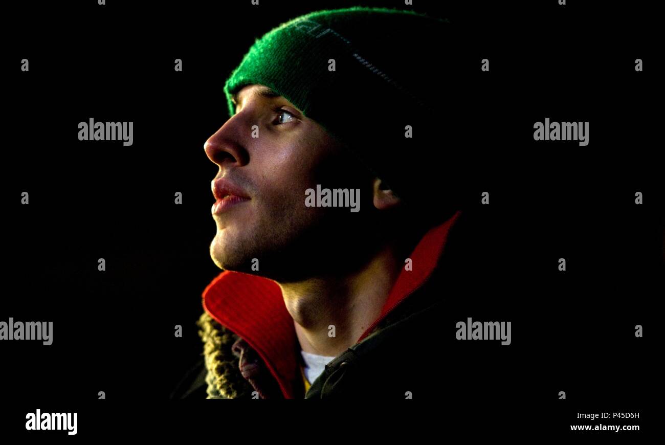Titre original : stationné. Titre en anglais : stationné. Directeur de film : DARRAGH BYRNE. Année : 2010. Stars : COLIN MORGAN. Credit : RIPPLE WORLD PICTURES / Album Banque D'Images