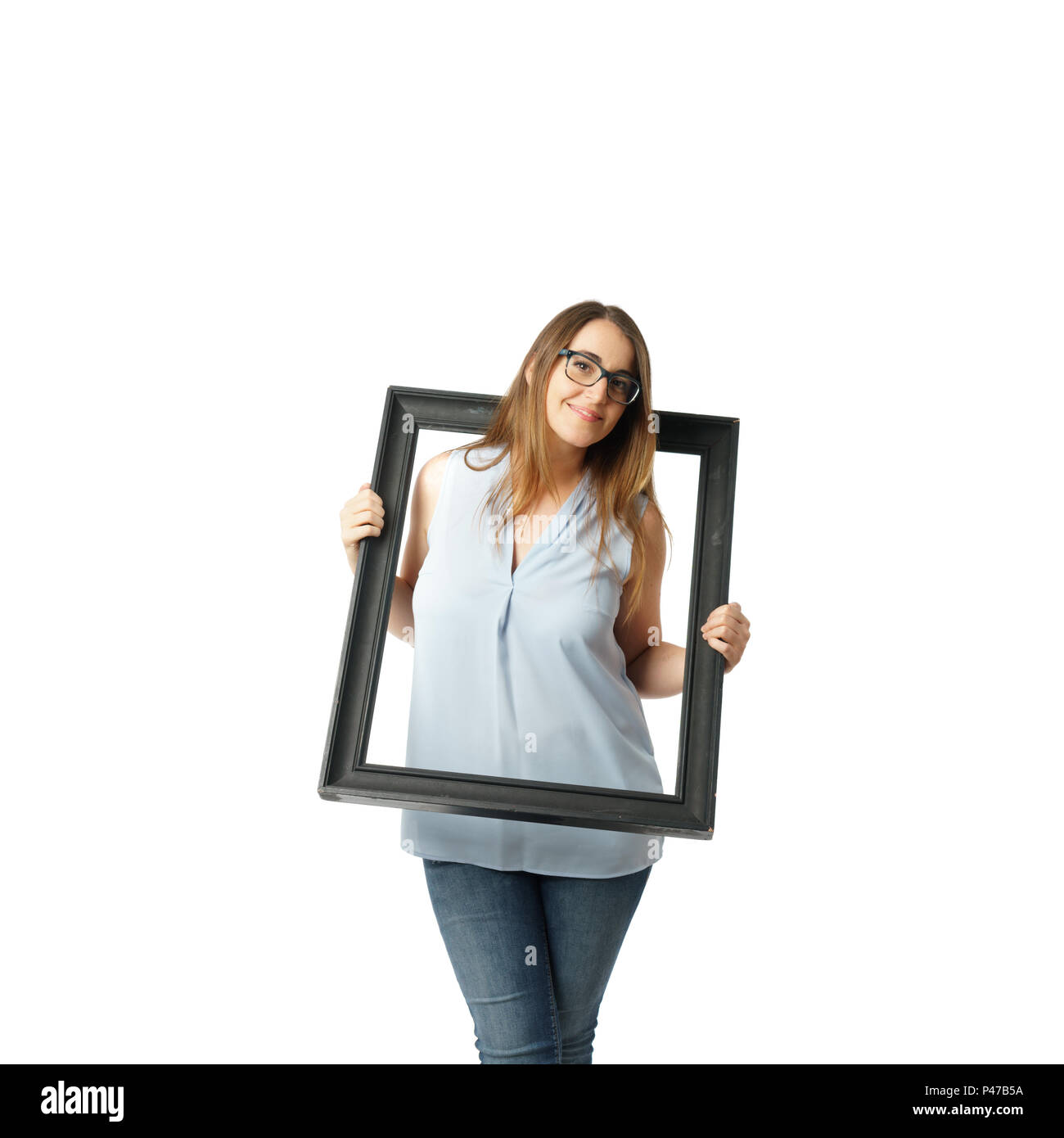 Femme avec des lunettes sort du cadre Photo Stock - Alamy
