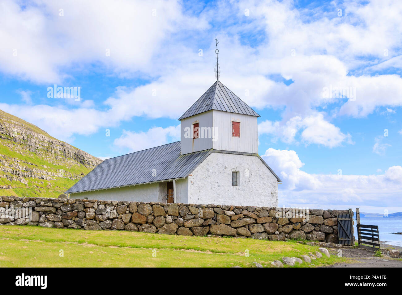 L'église saint Olav, Kirkjubour, Streymoy island, îles Féroé, Danemark Banque D'Images