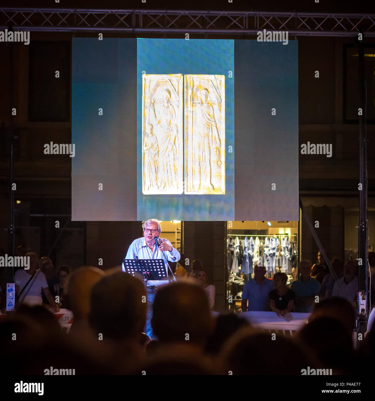 Monza, Italie - 21 juin 2018 : conférence magistrale intitulée de Vittorio Sgarbi à propos de l'artistique dans les chefs-d'city Credit : Alfio Finocchiaro/Alamy Live News Banque D'Images