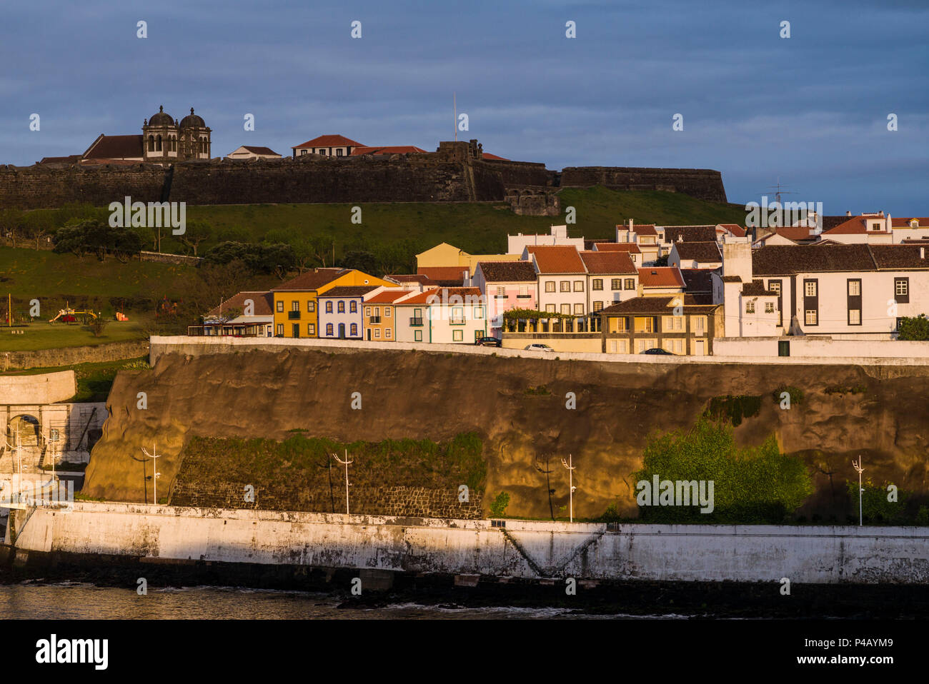 Le Portugal, Açores, l'île de Terceira, Angra do Heroismo, Marina District Banque D'Images