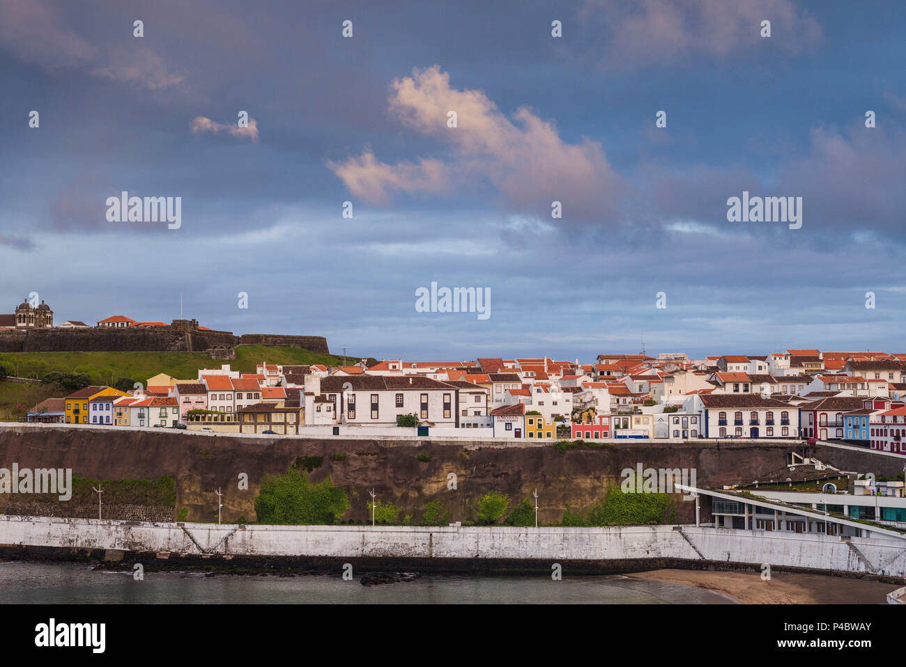 Le Portugal, Açores, l'île de Terceira, Angra do Heroismo, Marina District Banque D'Images