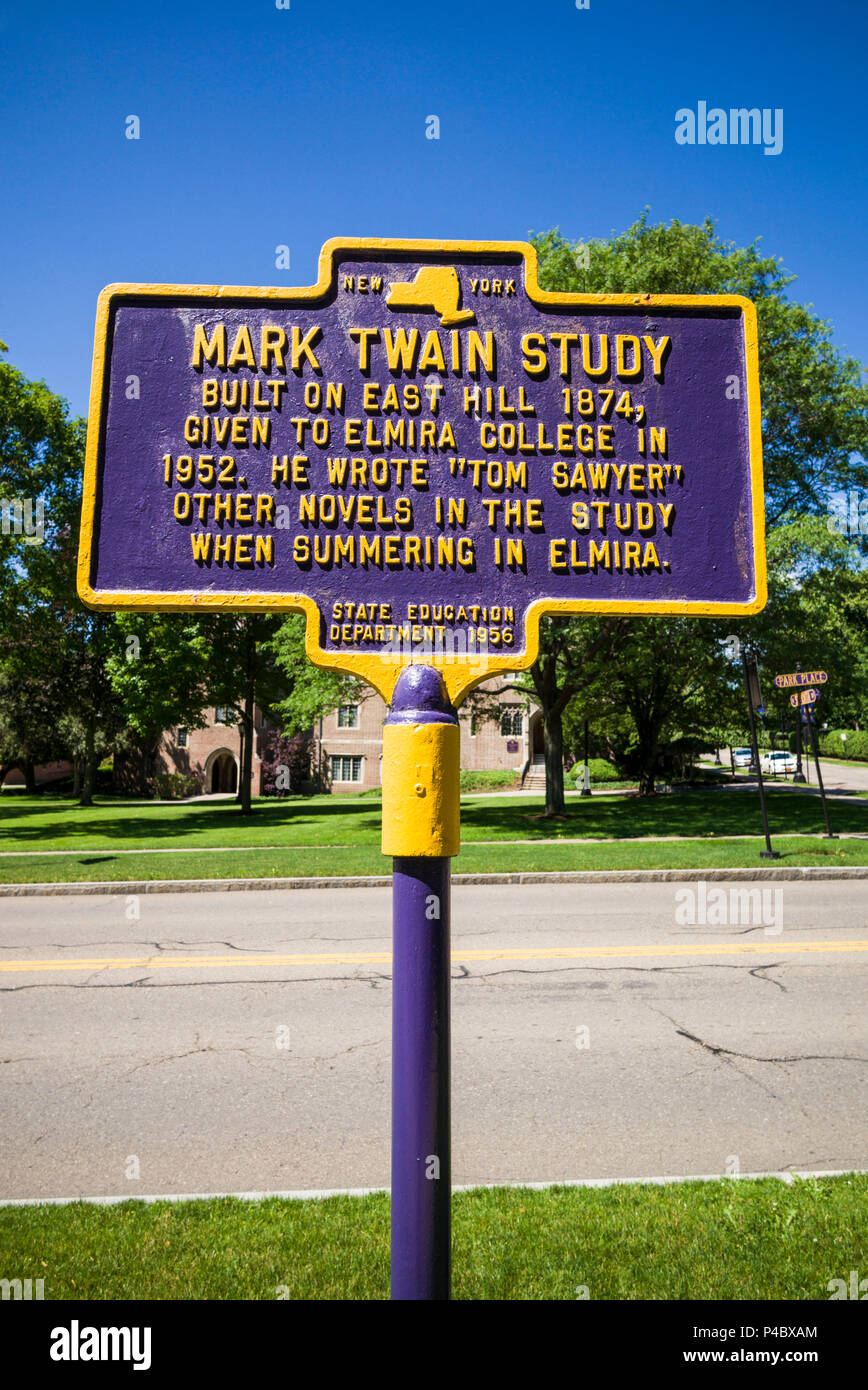 USA, New York, Région des lacs Finger, Elmira, Elmira College, l'étude de Mark Twain, plaque, sign Banque D'Images