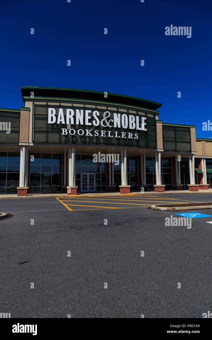 Wyomissing, PA, USA - 14 juin 2018 : Barnes & Noble est un grand libraire avec plus de 630 magasins de détail dans les 50 états américains. Banque D'Images