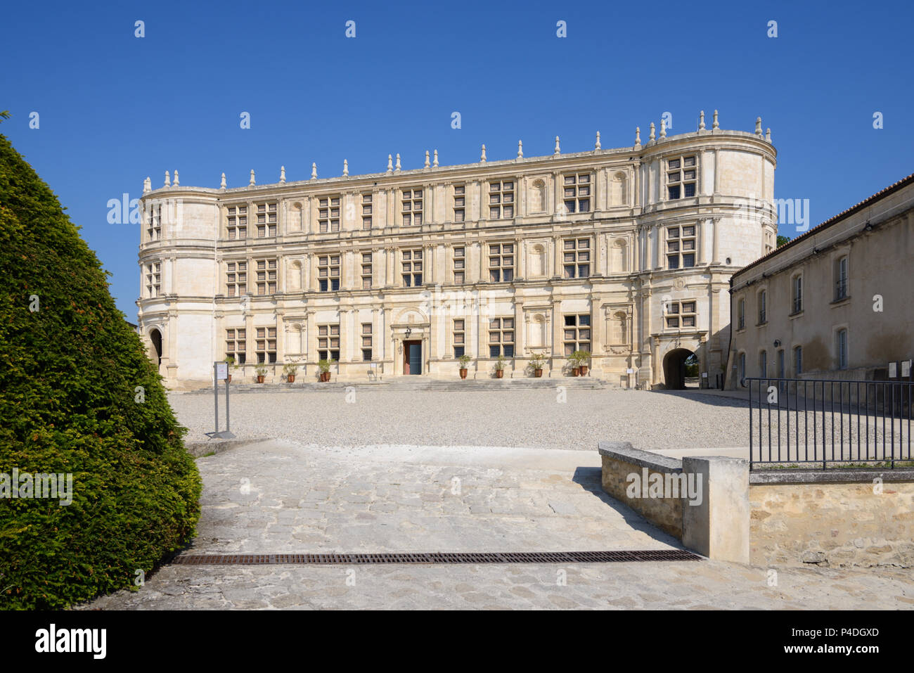 Façade Renaissance de la Cité Médiévale ou Château de Grignan Drôme Provence France Château Banque D'Images