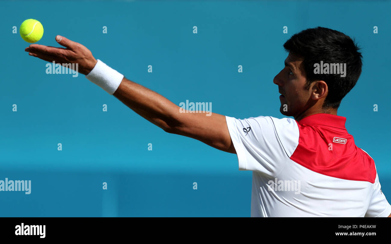 Novak Djokovic en Serbie pendant le quatrième jour du championnat Fever-Tree au Queen's Club, Londres. APPUYEZ SUR ASSOCIATION photo. Date de la photo: Jeudi 21 juin 2018. Voir PA Story TENNIS Queens. Le crédit photo devrait se lire: Steven Paston/PA Wire. . Banque D'Images