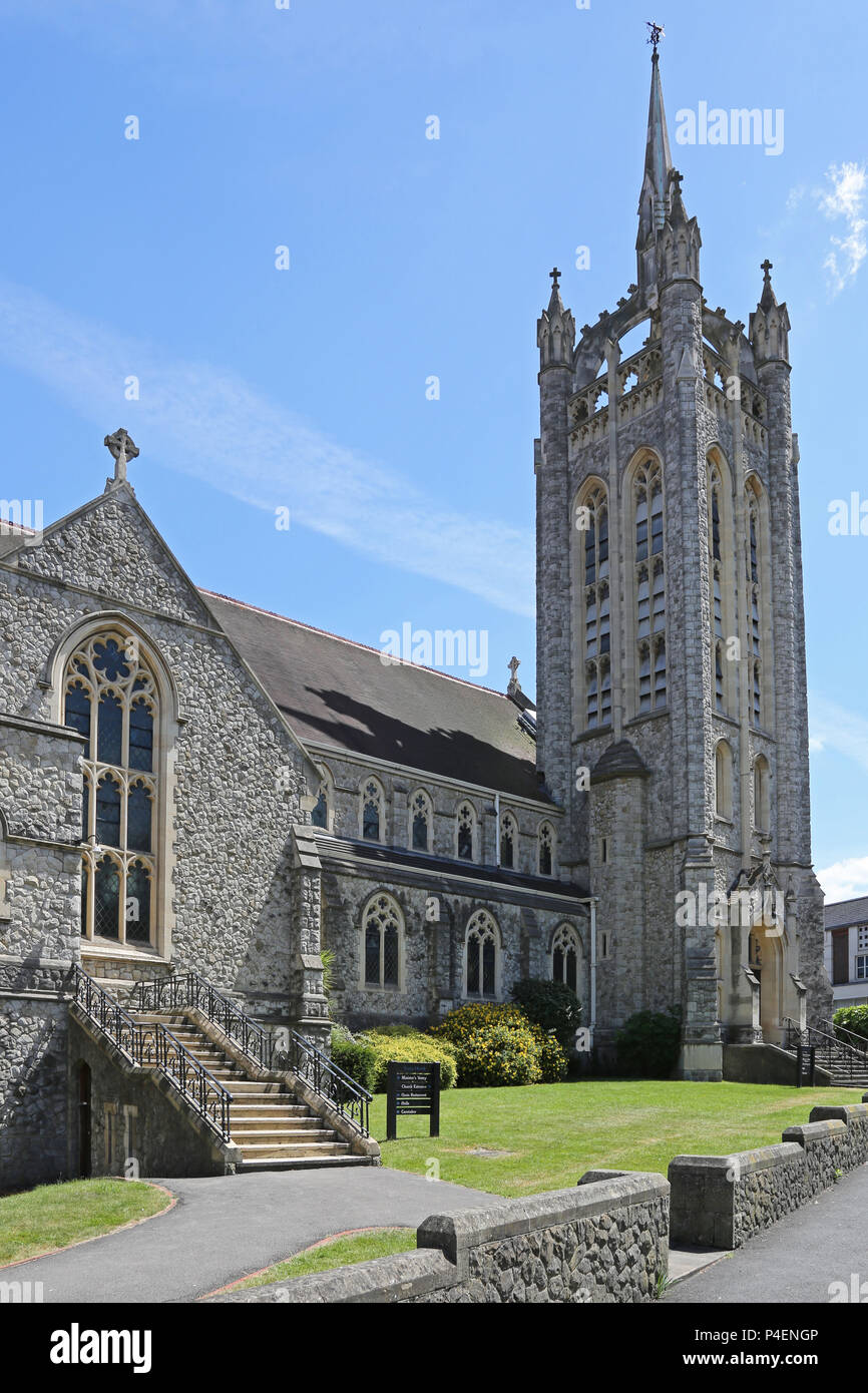 L'église Trinity sur St Nichoals cours dans le centre-ville de Sutton, Surrey, UK Banque D'Images