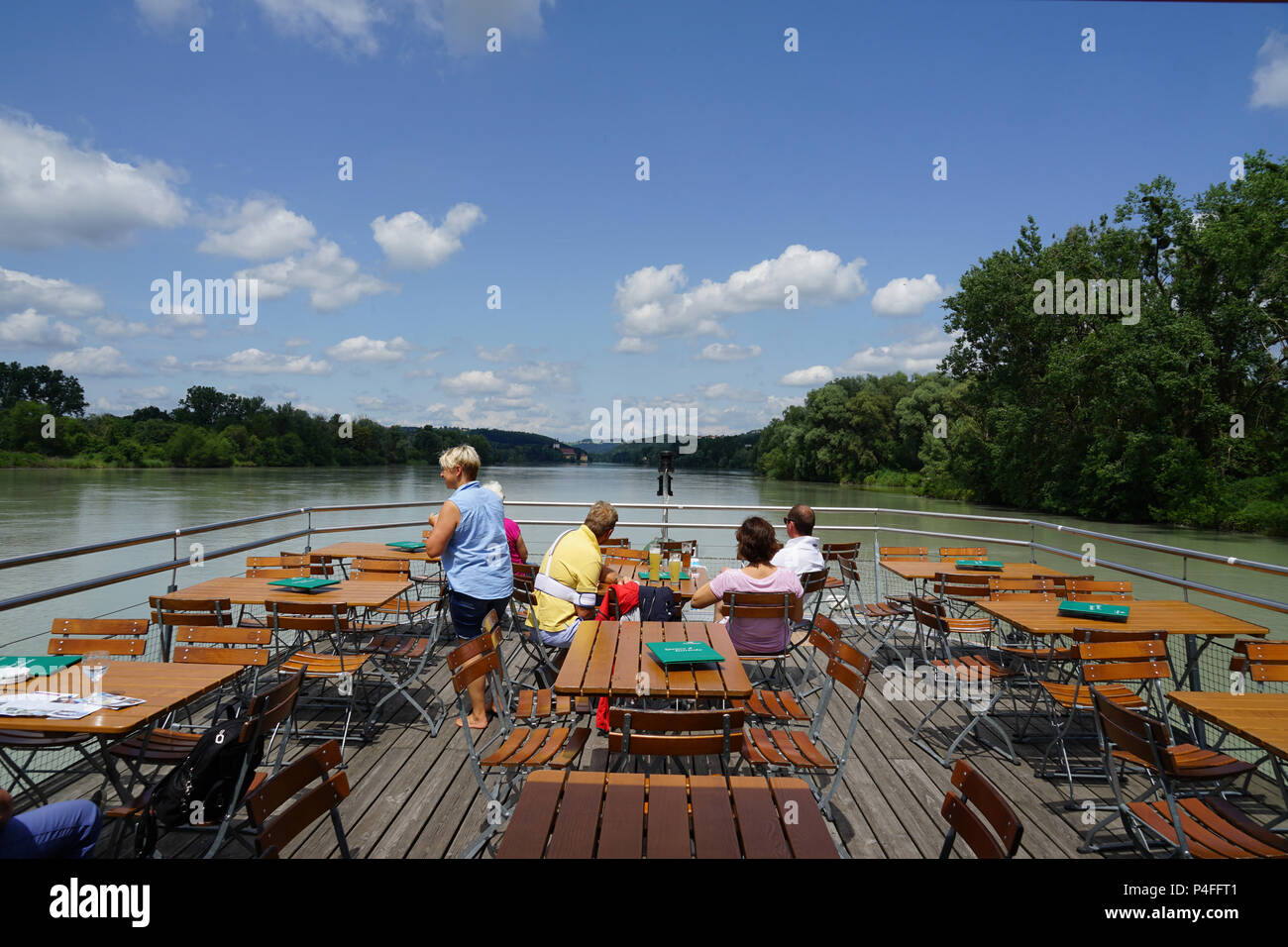Bateau de Paris à Passau sur la rivière Inn, l'Allemagne et l'Autriche Banque D'Images