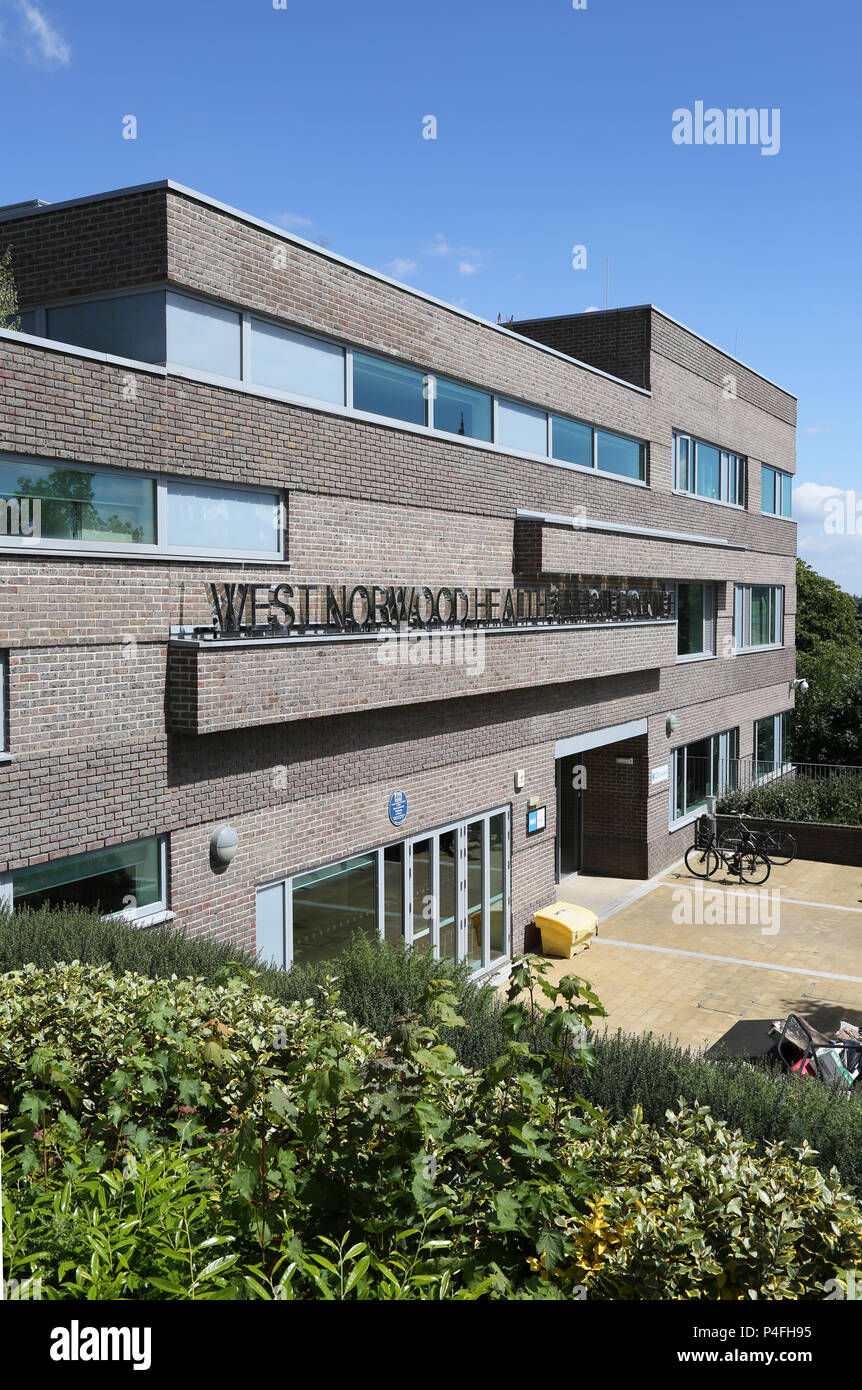 Vue extérieure de West Norwood Centre de santé et de loisir, le sud de Londres, UK Banque D'Images