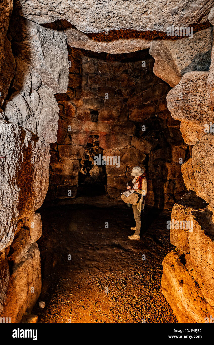 Italie Sardaigne Nuraghe Santu Antine Torralba -sa domo de su re XV siècle av.-L'une des plus importantes de celles existantes. Banque D'Images