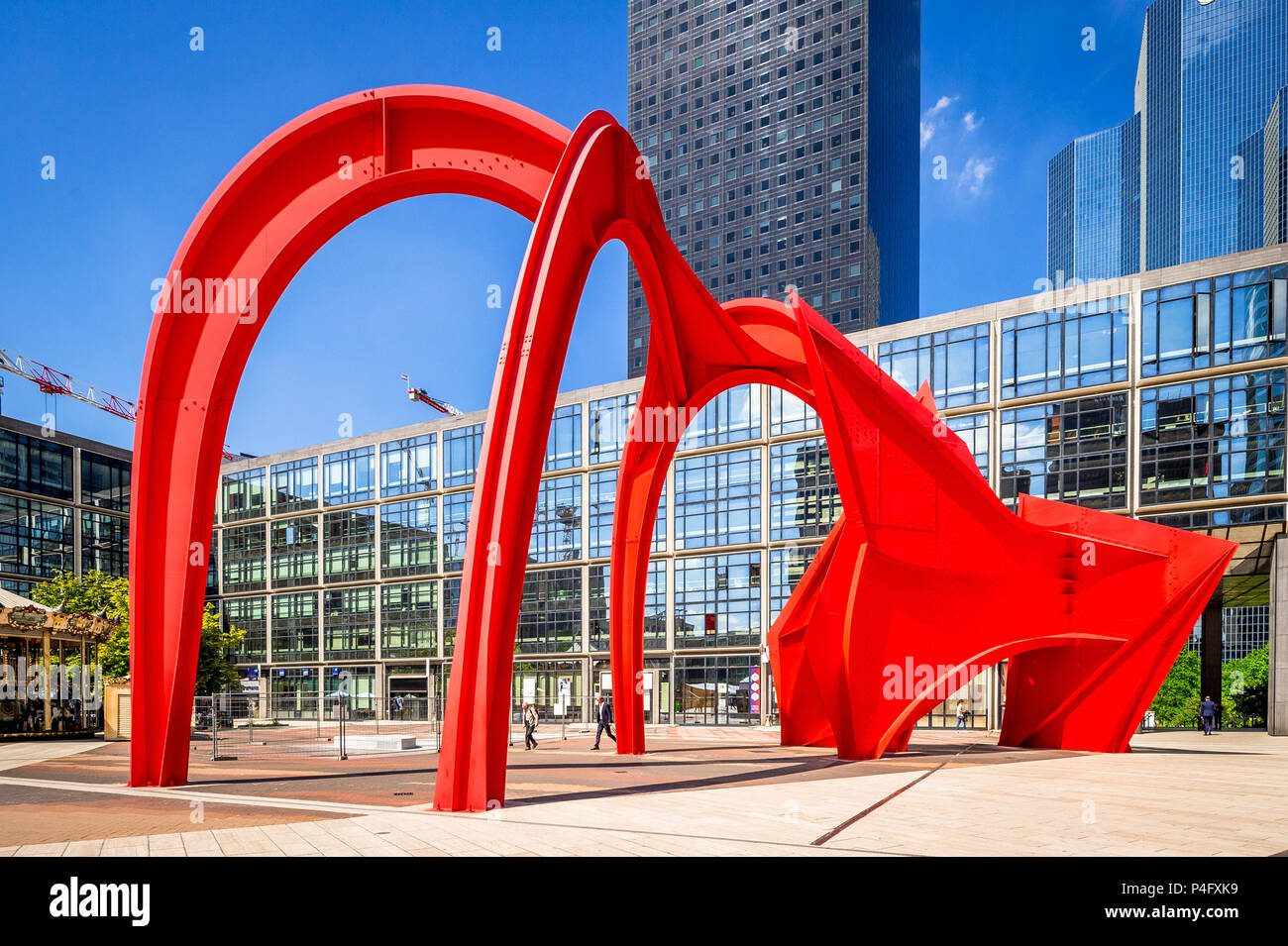'Araignée rouge' sculpture d'Alexander Calder et se trouve dans la zone de la Défense à Paris, France Banque D'Images