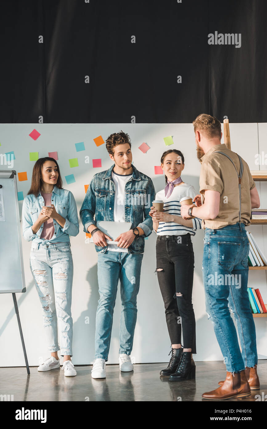 Composite discuter des idées de l'espace lumière Banque D'Images