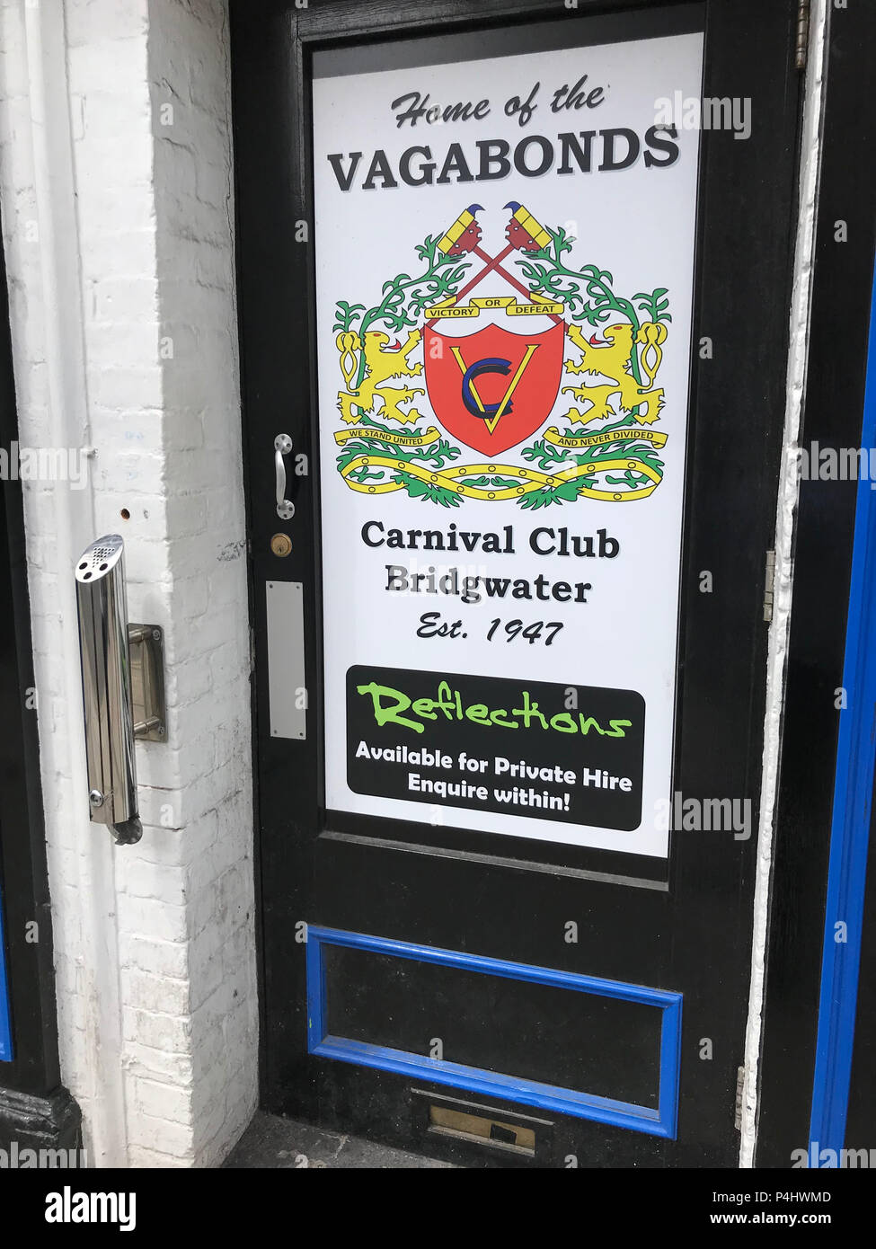 Accueil du Club Carnaval Vagabonds, high st, Bridgwater - Club de réflexions, la porte de la ville de Bridgwater, Somerset, England, UK Banque D'Images