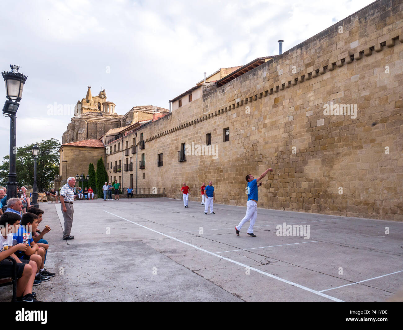 La pelota vasca en La Guardia. D'Álava. España Banque D'Images