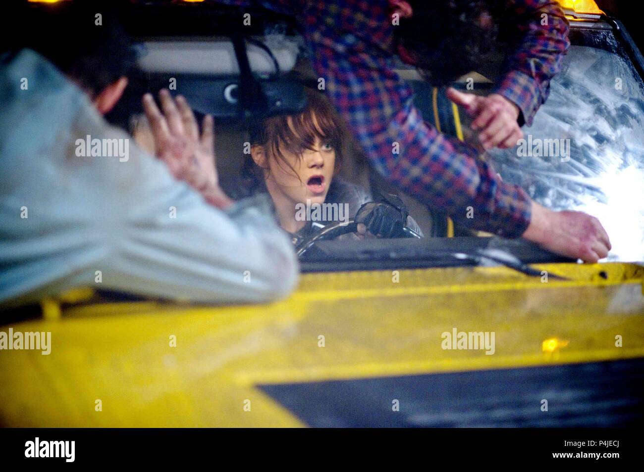 Titre original : ZOMBIELAND. Titre en anglais : ZOMBIELAND. Directeur de film : Ruben Fleischer. Année : 2009. Stars : EMMA STONE. Credit : Columbia Pictures / Album Banque D'Images