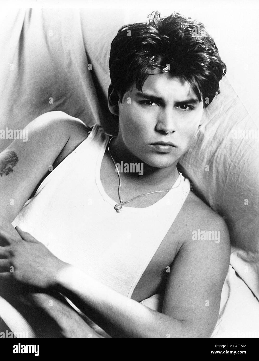 Titre original : 21 Jump Street. Titre en anglais : 21 Jump Street. Réalisateur : STEPHEN J. CANNELL. Année : 1987. Stars : Johnny Depp. Crédit : 20E SIÈCLE DE FOX TV / Album Banque D'Images