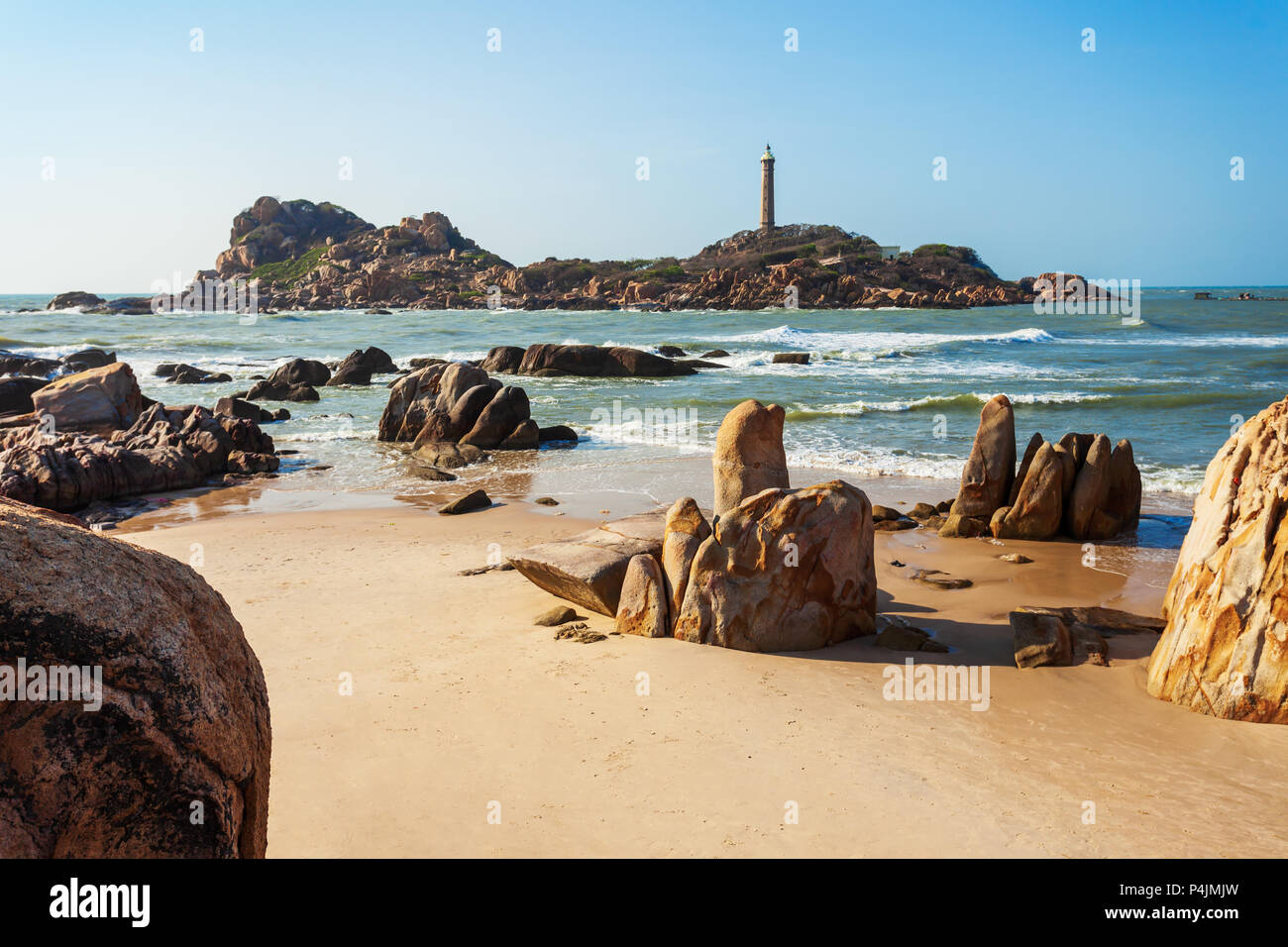 Phare de Ke Ga et la beauté des rochers près de Mui Ne Phan Thiet city ou au Vietnam Banque D'Images