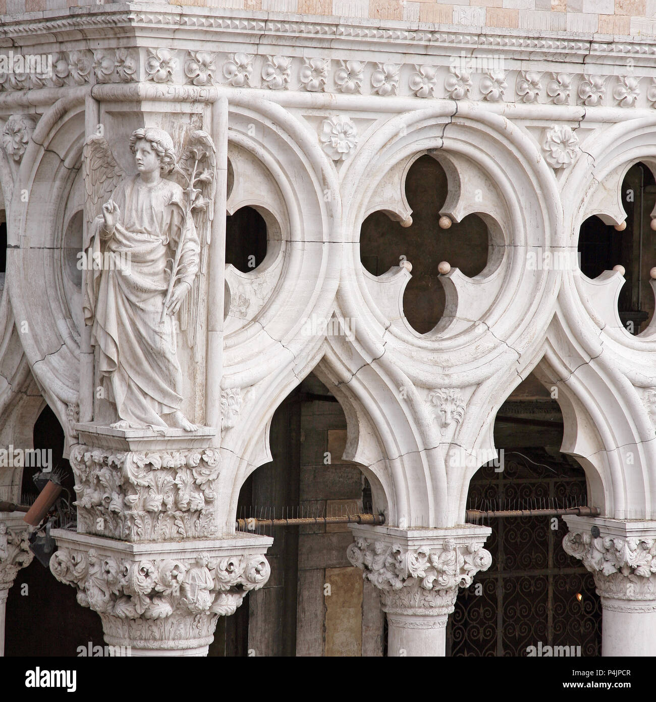 De Fragment architectural le Palais des Doges (Palazzo Ducale) entrée, 1340) de la Place St Marc. Palace fut la résidence du Doge de Venise. La Vénétie, il Banque D'Images