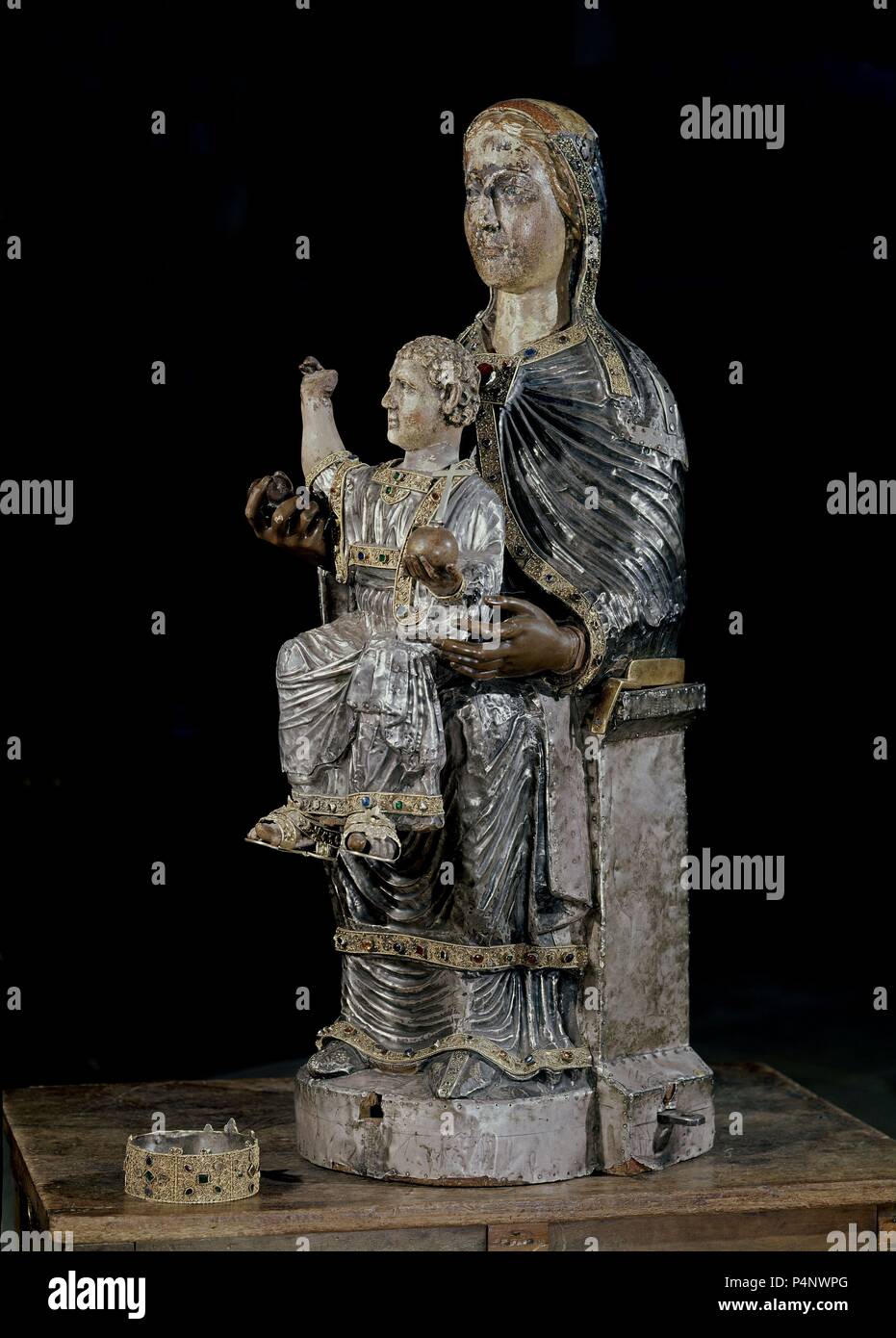 VIRGEN DEL SAGRARIO - SIGLO XIII - TALLA ROMANICA RECUBIERTA DE PLATA. Emplacement : CATEDRAL-intérieur, TOLEDO, Espagne. Banque D'Images