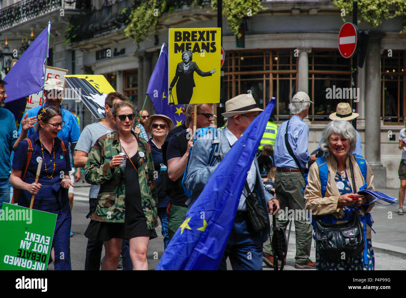Londres, Royaume-Uni. 23 juin 2018. Anti-Brexit protestataires au vote du peuple : Crédit Mars Alex Cavendish/Alamy Live News Banque D'Images