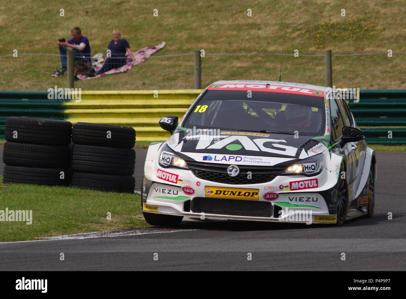 Dalton sur les tés, en Angleterre, 23 juin 2018. La conduite d'un surveillant Senna Vauxhall Astra pour le pouvoir lors de la deuxième course TAG Maxed pratique pour la Dunlop MSA British Touring Car Championship à Croft Circuit. Crédit : Colin Edwards/Alamy Live News. Banque D'Images