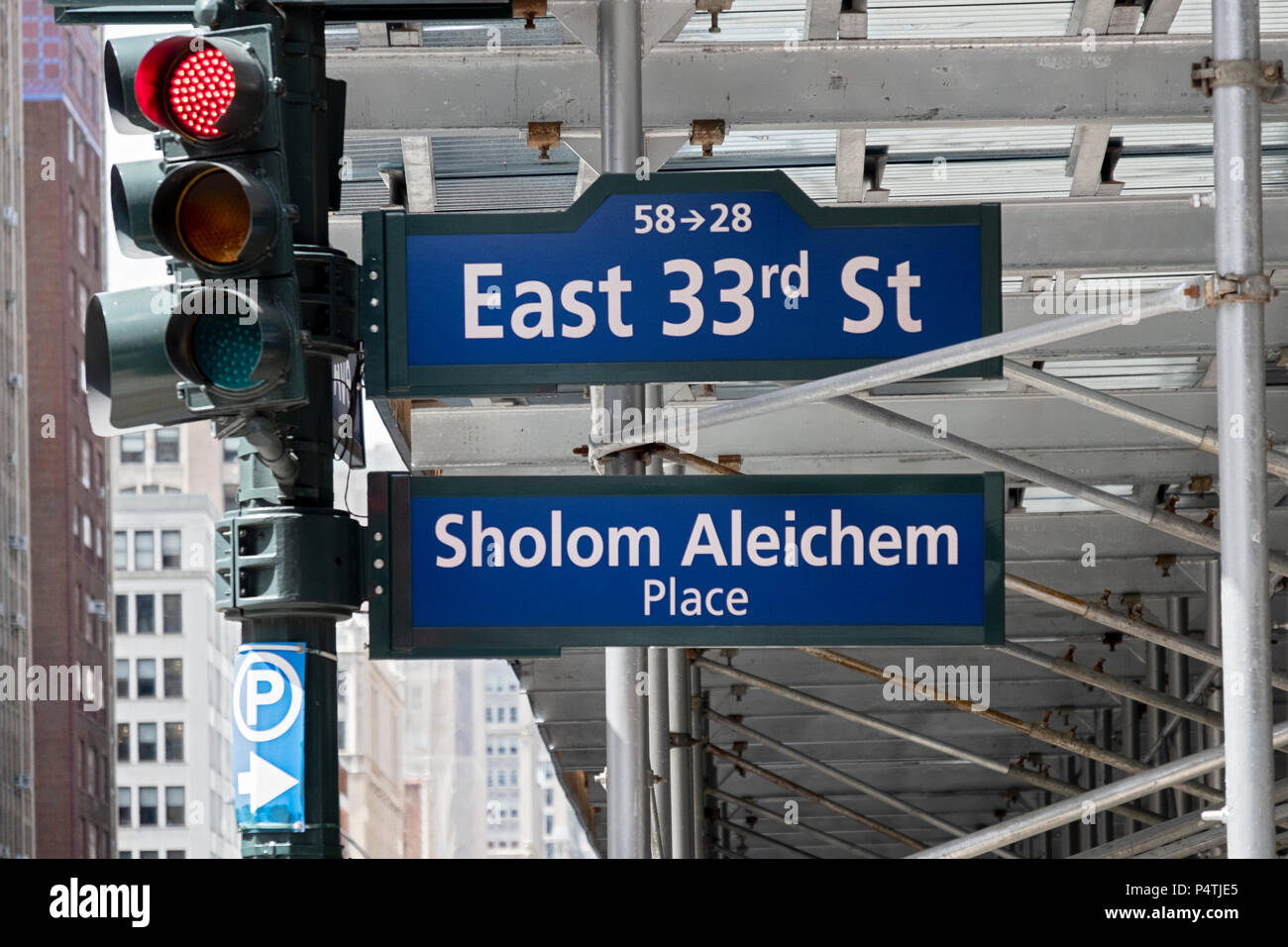 Un signe sur East 33rd St. et Park Avenue. désignant le nom de la rue Cholem Aleichem lieu après le célèbre auteur yiddish, Banque D'Images